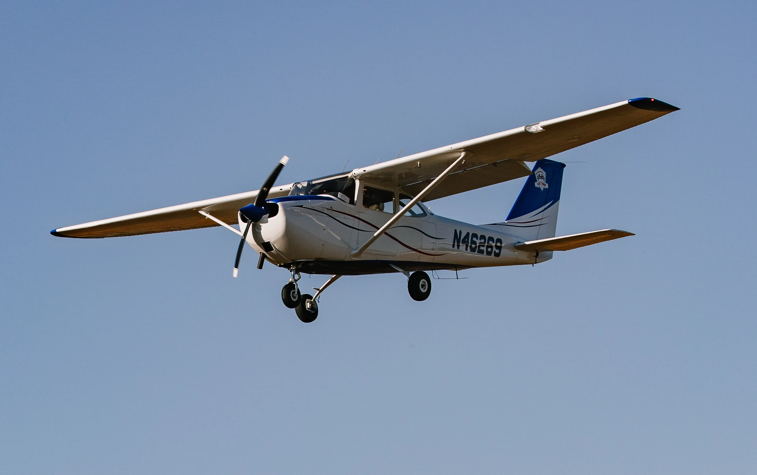 Plane flying seen from below